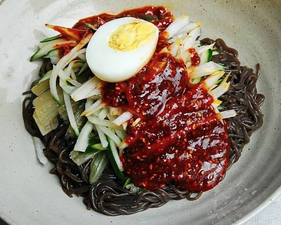 53. BIBIM NAENGMYEON 비빔냉면-拌冷面
